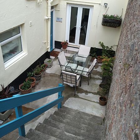 Moriarty'S Mess Apartment Plymouth Bagian luar foto