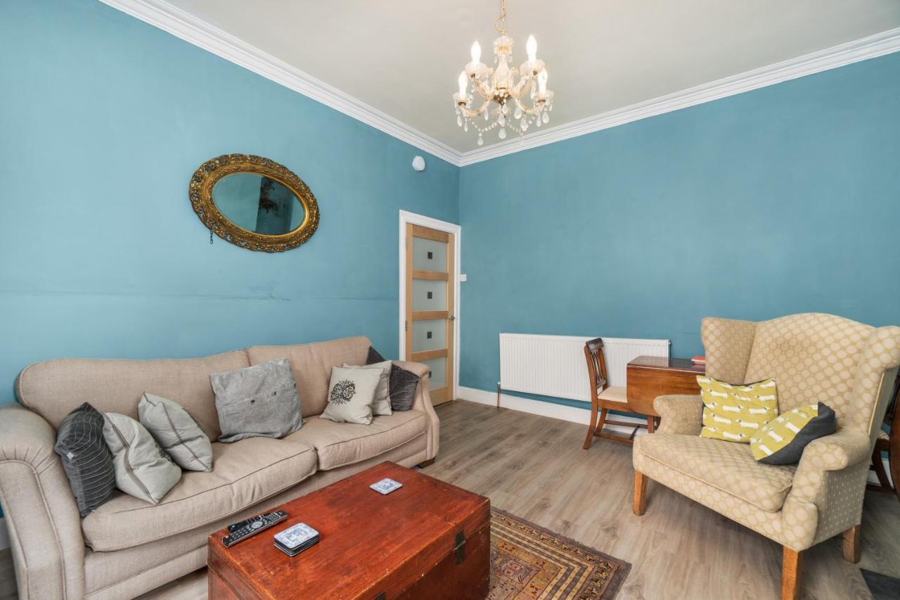 Moriarty'S Mess Apartment Plymouth Bagian luar foto